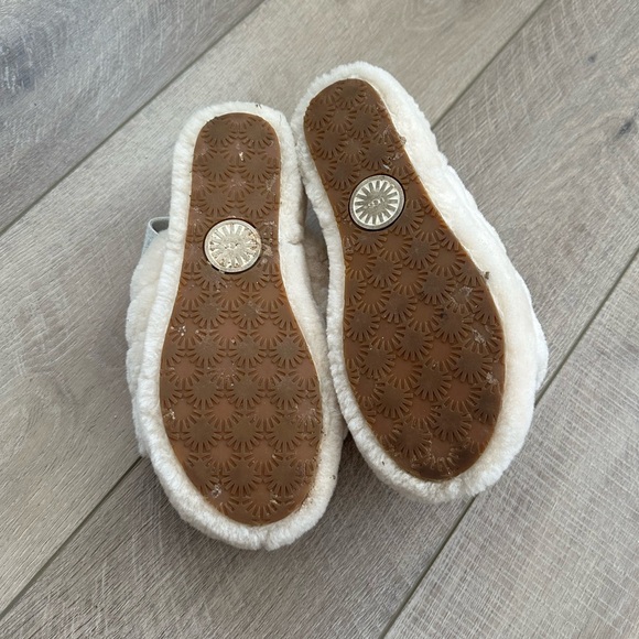 UGG Fluff Yeah Slides in Cream Silver Size 7 - Picture 5 of 10